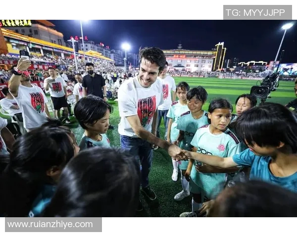 17号球星是谁 足球场上的传奇人物与背后的故事揭秘